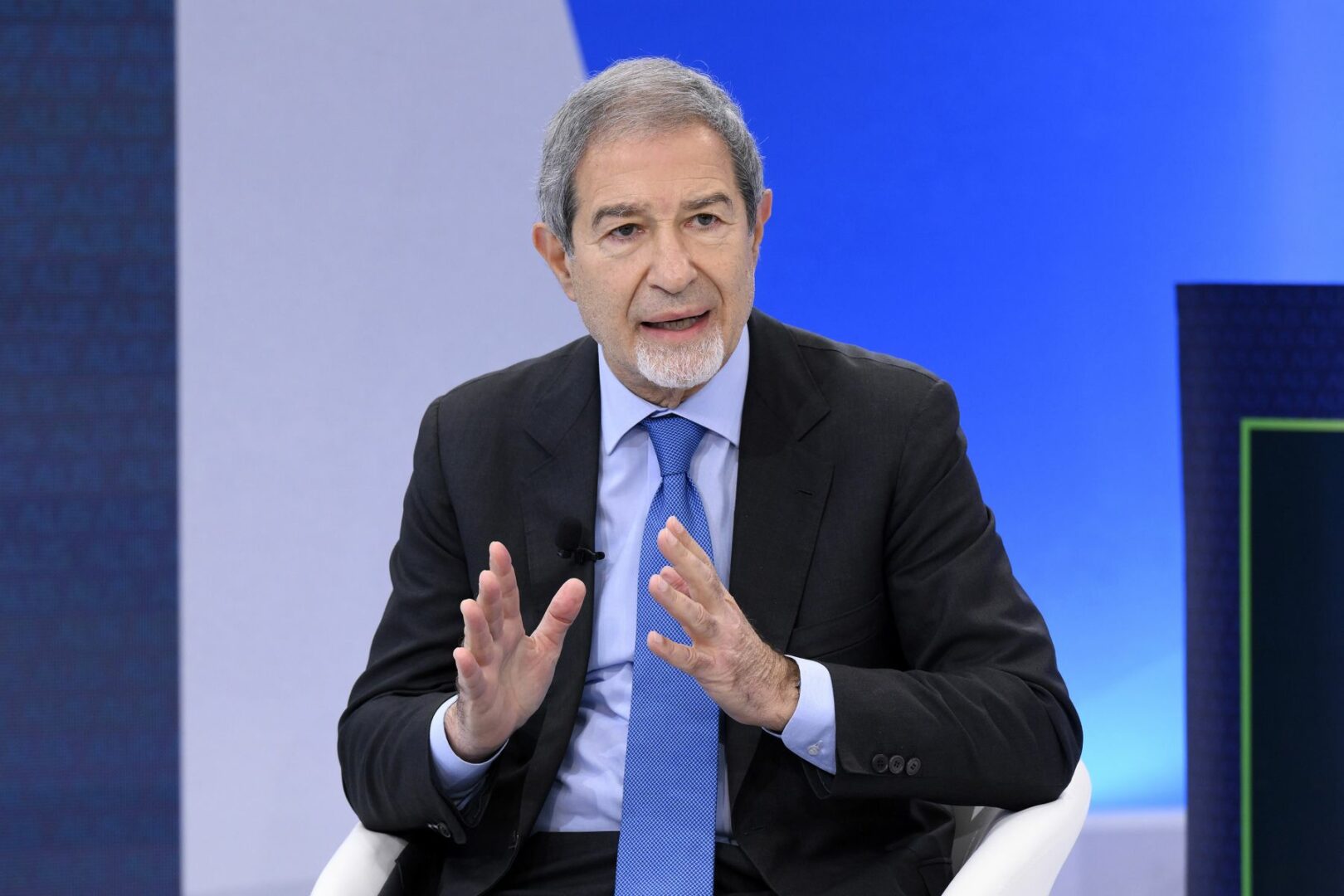 Migranti, Musumeci “Il Governo dichiara lo stato di emergenza”