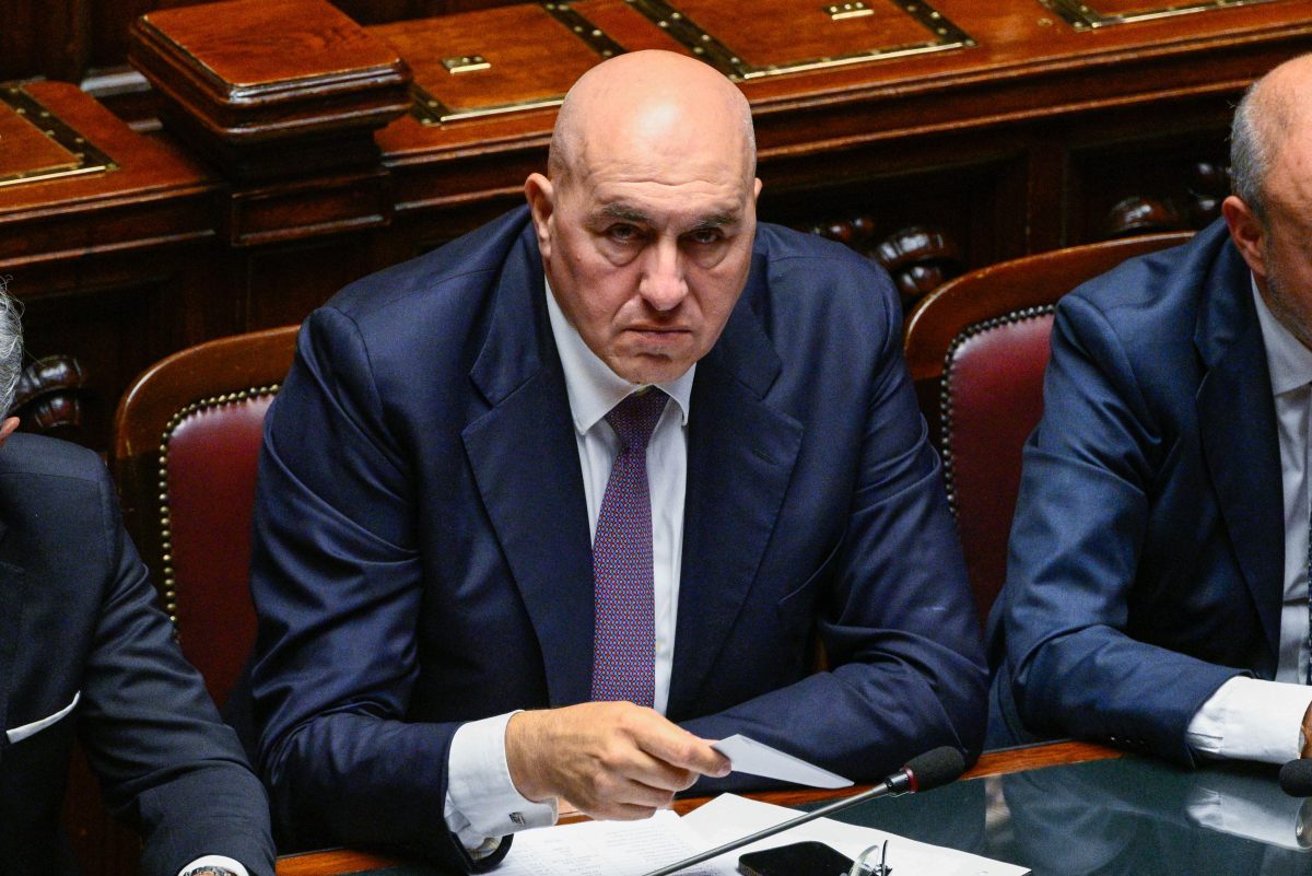 Crosetto “Le forze armate un baluardo della democrazia”