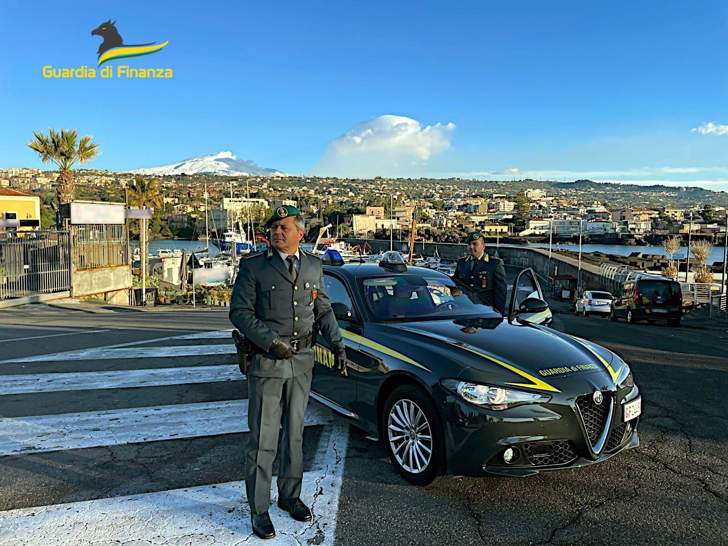 Controlli nei quartieri a rischio di Catania: sequestri di armi e droga