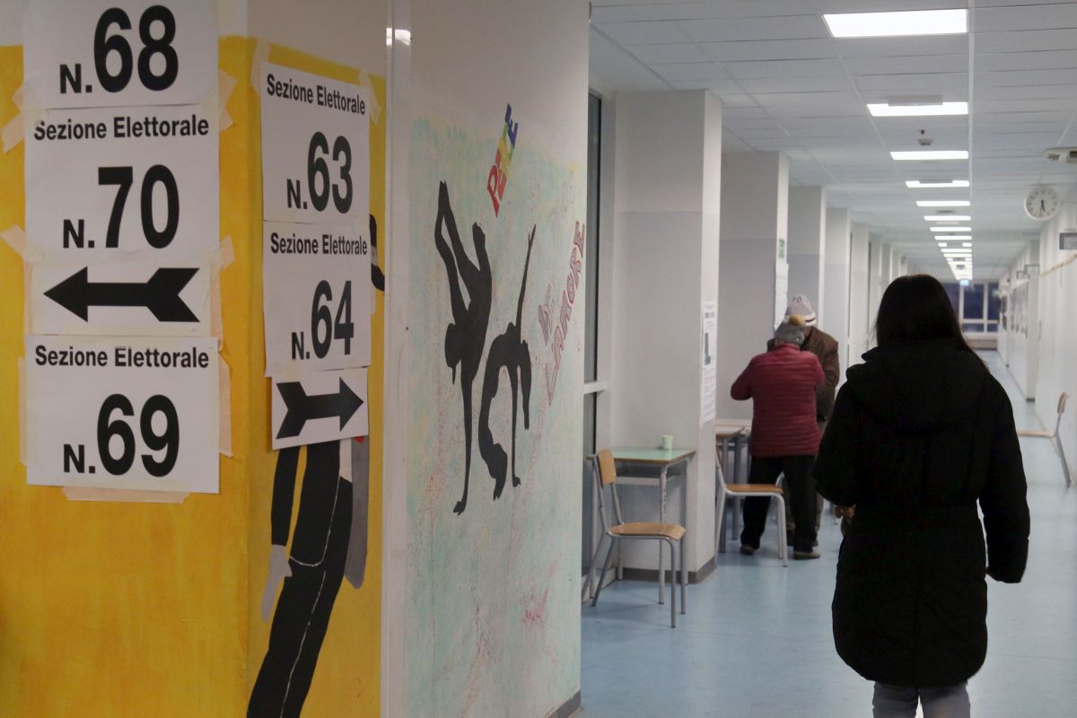 Amministrative, chiusi i seggi, affluenza in calo al 46%