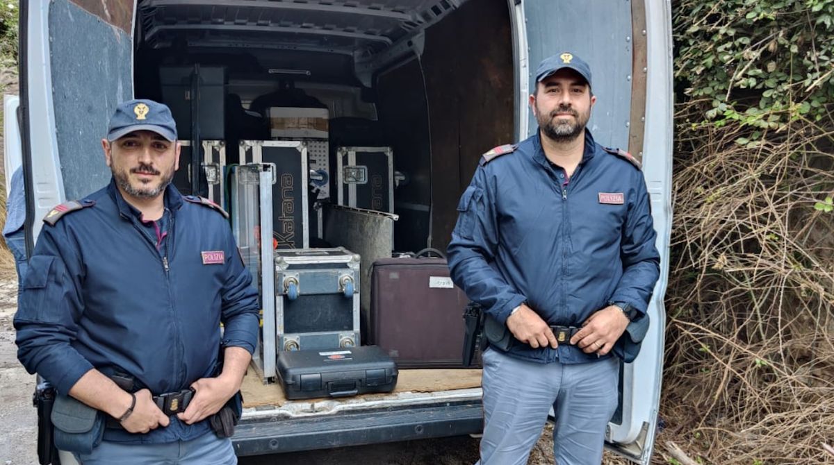 Ritrovato il furgone con gli strumenti di Meg, salvo lo spettacolo di stasera ai Candelai