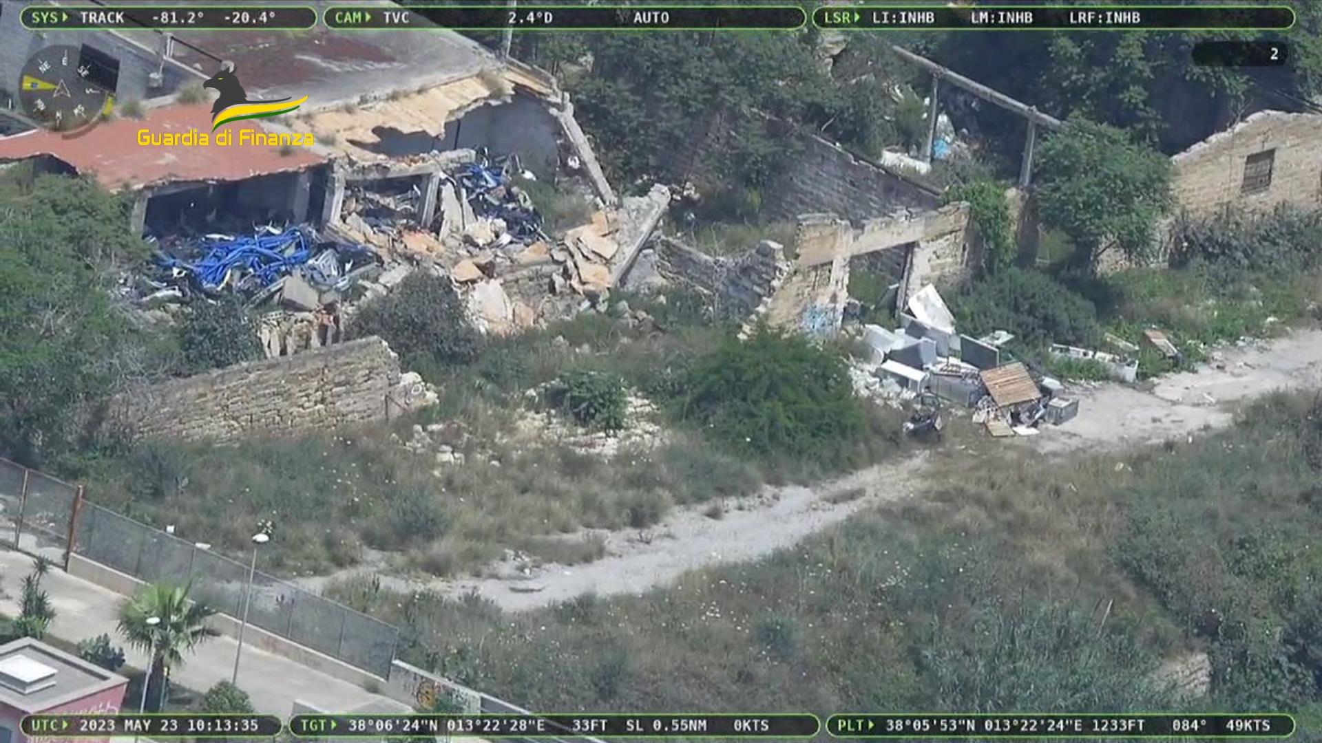 Sequestrate 4 attività commerciali e un fabbricato adibito a discasrica