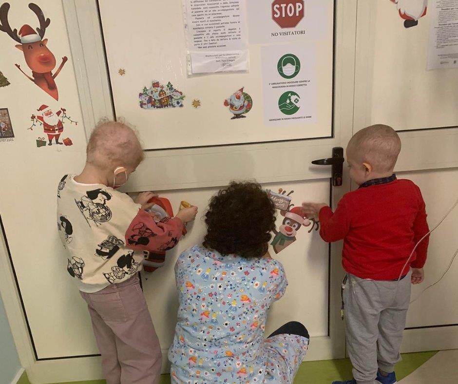 Al Circolo del Tennis di Palermo, le atlete scendono in passerella con Aslti per la lotta ai tumori infantili