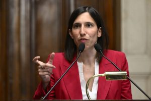 FIRENZE (ITALPRESS) – “Votare la mozione del M5S di sfiducia della Santanchè? Certamente sì, oggi...