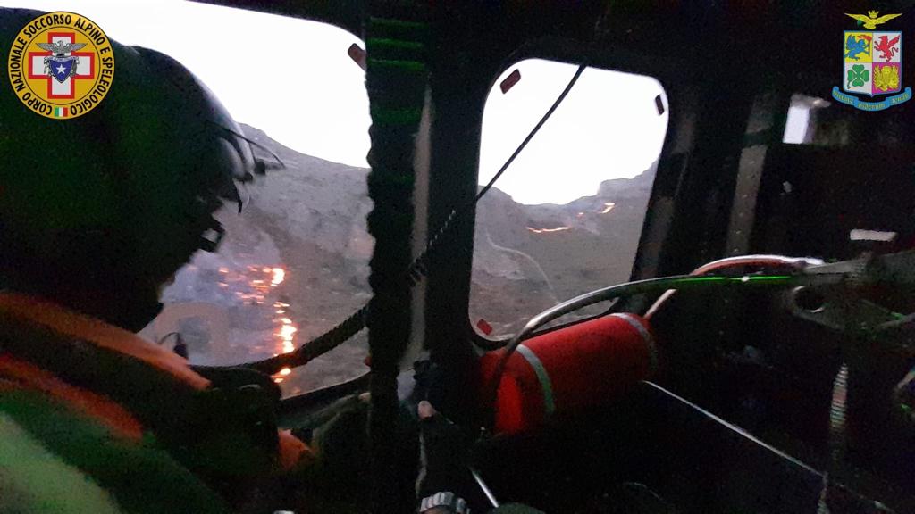 Incendi a San Vito Lo Capo, paura e turisti evacuati dal Soccorso Alpino