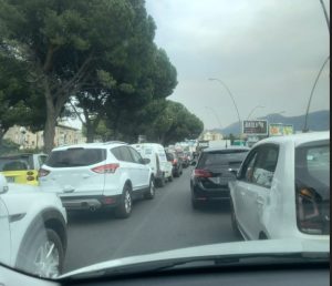 Lunghe code in viale Regione Siciliana a Palermo e traffico impazzito per la presenza di un...