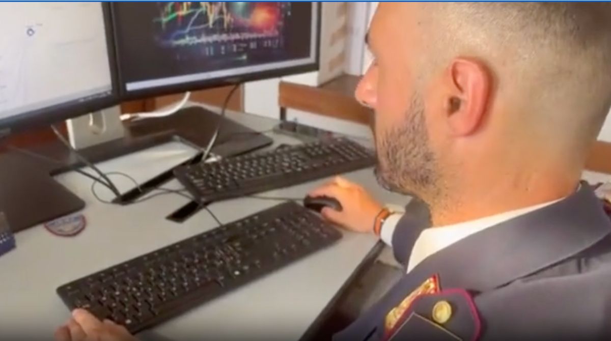 Perde 87mila euro con la truffa della criptovalute, sequestrato un deposito