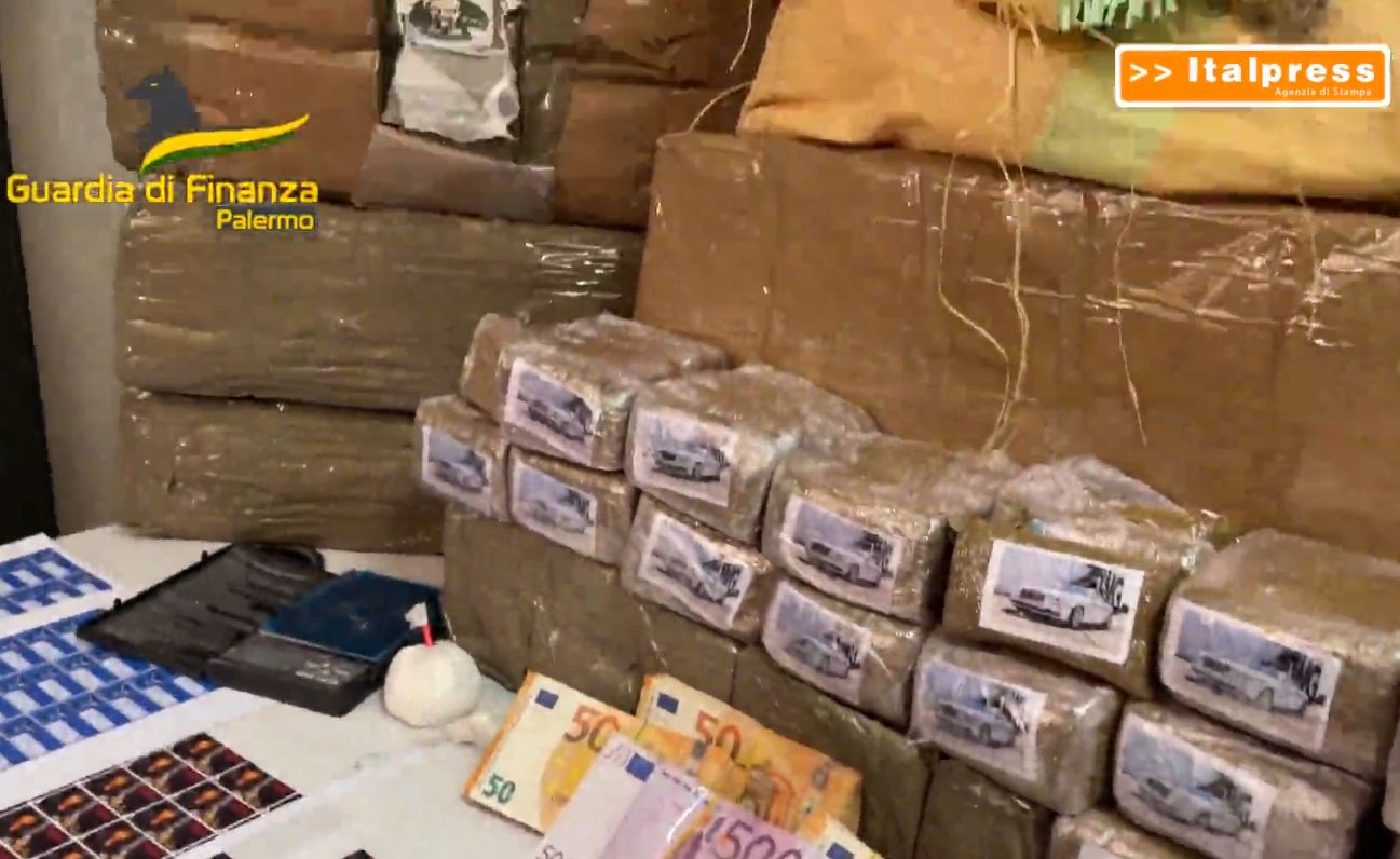 Nascondeva in un box 144 chili di droga, arrestato 30enne palermitano