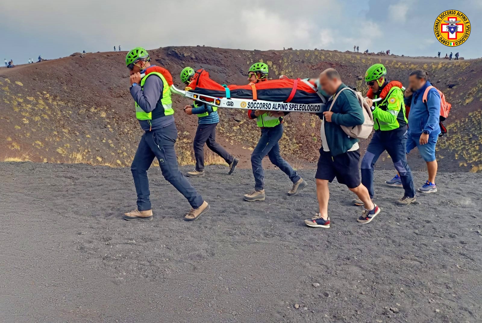 Recuperata una turista rumena infortunata sull’Etna