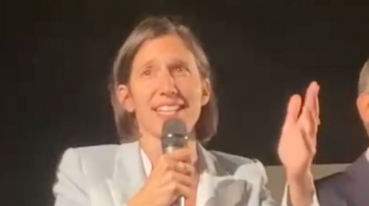 Elly Schlein alla Festa dell’Unità di Agrigento: “Altro che Ponte, prima la Palermo-Agrigento”