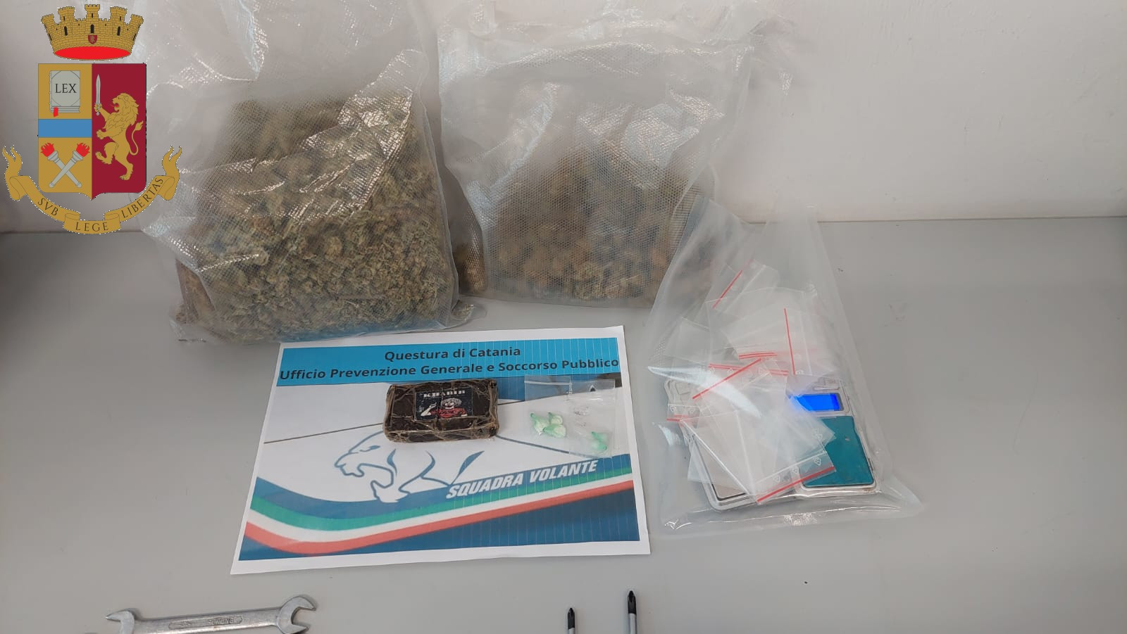 Sequestrato oltre un chilo di droga pronta per lo spaccio a Catania