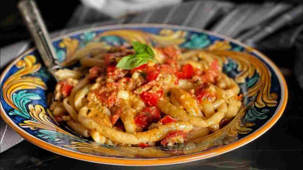 Pesto alla trapanese, la ricetta per farlo alla perfezione: altro che quello alla genovese!