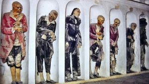 Mummie in giacca e cravatta - Sicilianews24.it