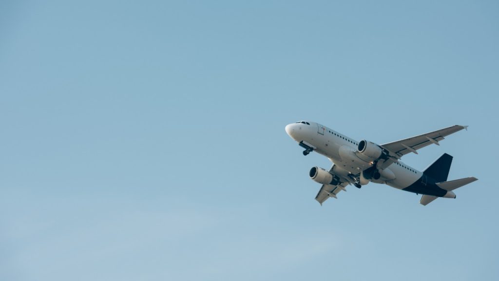 Caro-voli, 5 milioni dalla Regione per il rimborso del bonus da gennaio ad aprile