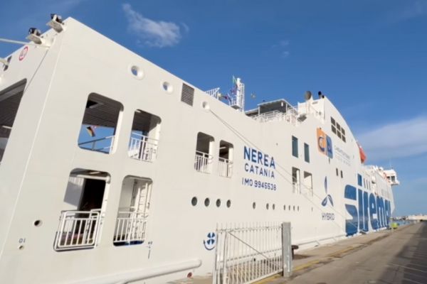È arrivata Nerea, la nave ecologica che collegherà le Isole minori