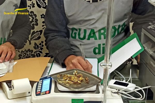 Sanzioni per 52mln € a un “compro oro” di Catania