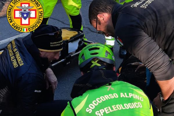 Intervento di soccorso e recupero di un escursionista infortunatosi sull’Etna