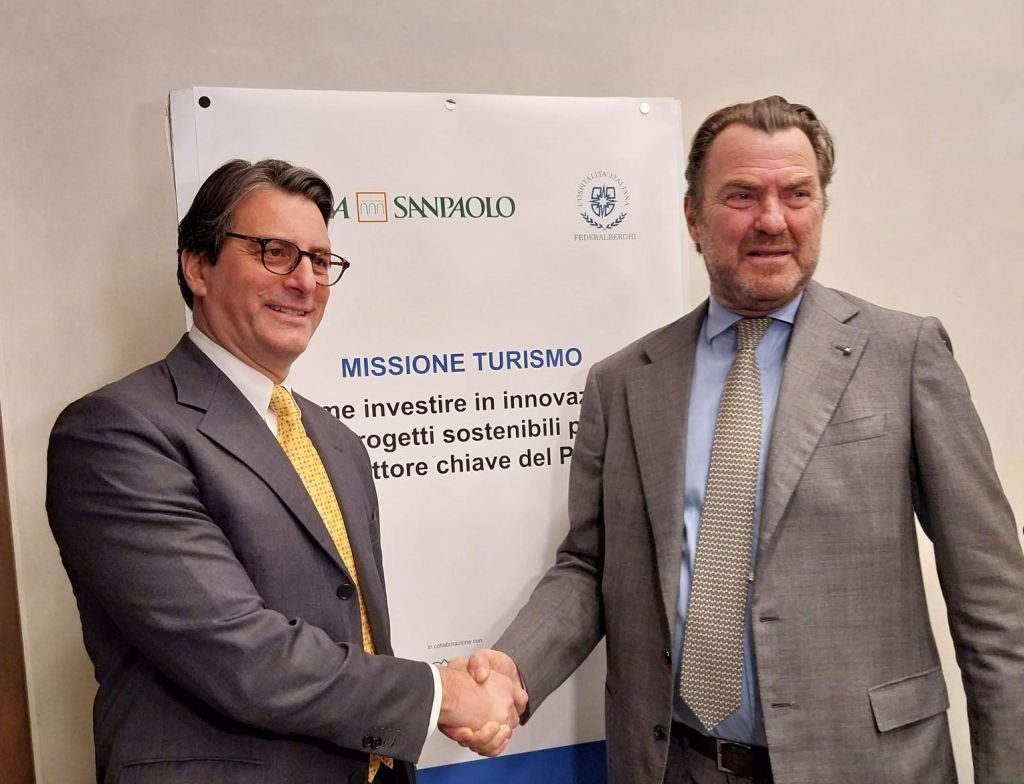 Intesa Sanpaolo, erogati in tre anni oltre 8 mld per il turismo