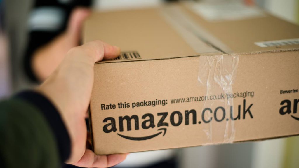 Amazon, nuove assunzioni nei centri logistici: posizioni aperte in diverse sedi italiane