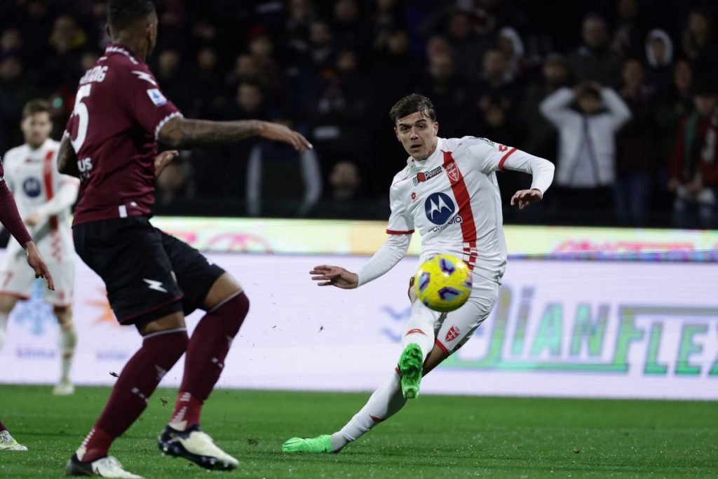 La Salernitana crolla nel finale, vince il Monza 2-0