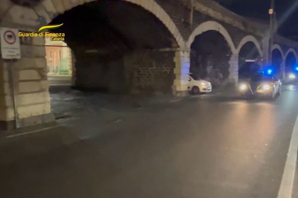 Evasione e bancarotta fraudolenta, 10 arresti nel catanese