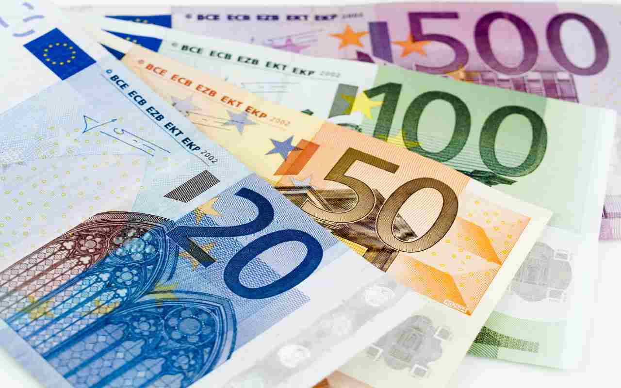 INPS, nuovo bonus per le contribuenti | 400€ corrisposti in diverse mensilità: a cosa ti servono