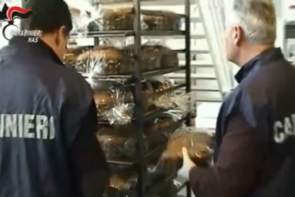 Sequestro Nas di dolci pasquali: cioccolato e ingredienti scaduti