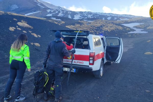 Soccorso uno scialpinista Zona sommitale Nord Etna, Piano Provenza