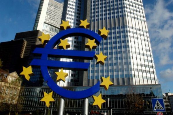 Bce, economia debole ma ripresa graduale nel corso del 2024