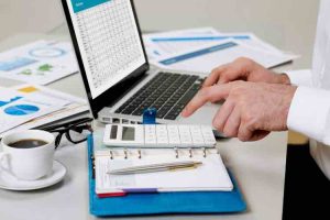 Lavoro a Palermo, si cerca un consulente commerciale: candidatura entro il 5 novembre