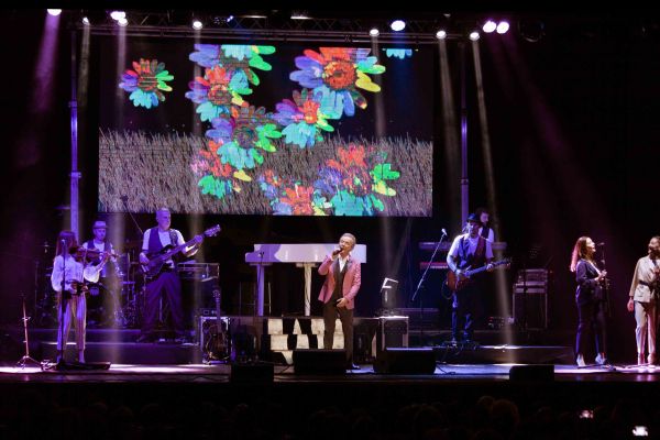 Pupo da domani sarà in Sicilia per due concerti: il 18 aprile a Catania e il 19 aprile a Palermo