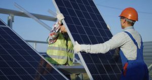 Lavoro in Sicilia, aziende cercano commerciali per fotovoltaico e wallbox: candidature entro il 4 novembre