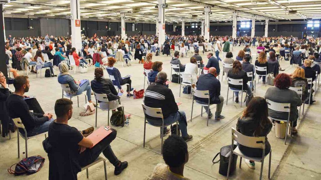 Regione Sicilia, si cercano 14 lavoratori: accettano anche diplomati