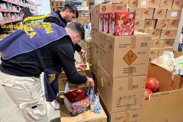 Sequestrati a Palermo oltre 220 chili di giochi pirotecnici illegali
