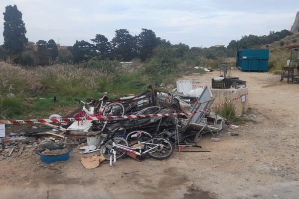 Sequestrato centro raccolta di rifiuti abusivo a Palermo