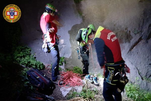 Monte Monaco, intervento per due alpiniste tedesche bloccate in parete