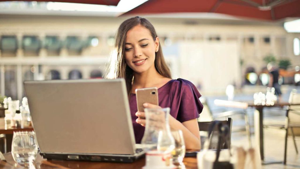 Palermo, l’intelligenza artificiale arriva allo Zen: torna Generazioni Digitali con formazione gratuita per studenti e imprese