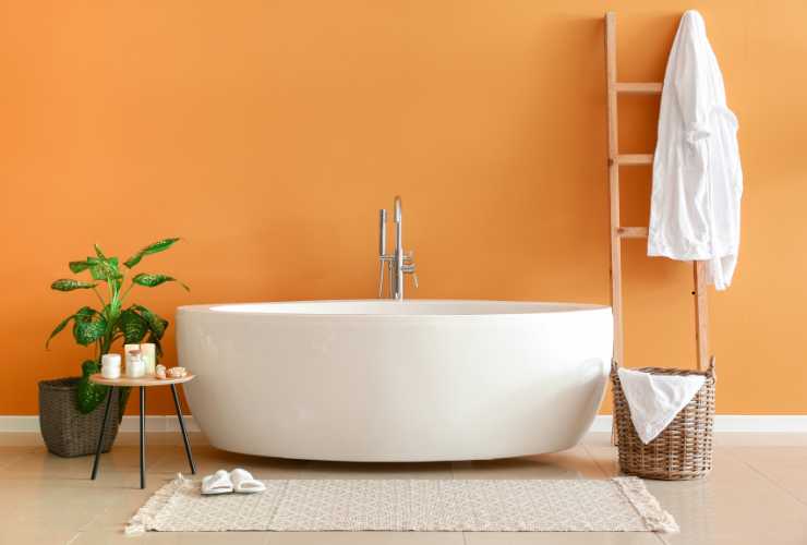 Un bagno bellissimo - fonte_Canva - sicilianews24.it