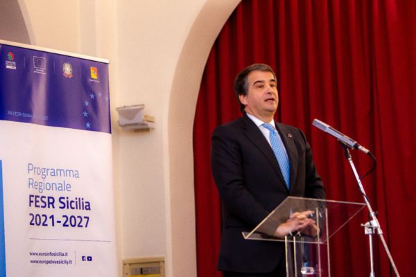 Fondi europei, incontro con il vicepresidente della Commissione Ue Fitto