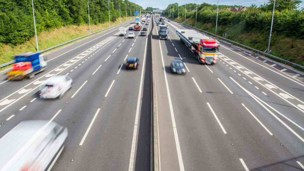 Sicilia, “60 miliardi a chi si muove in auto”: cittadini potete girare dove e quando volete così | Iniziate pure a festeggiare