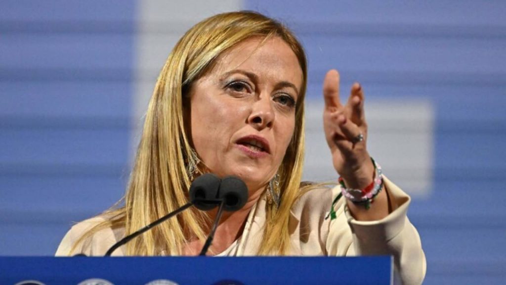 Immigrazione: Meloni propone di continuare il lavoro con la Tunisia