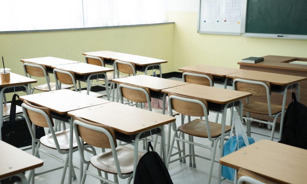 Palermo, con il bollino rosso scuole chiuse: la direttiva del sindaco Lagalla