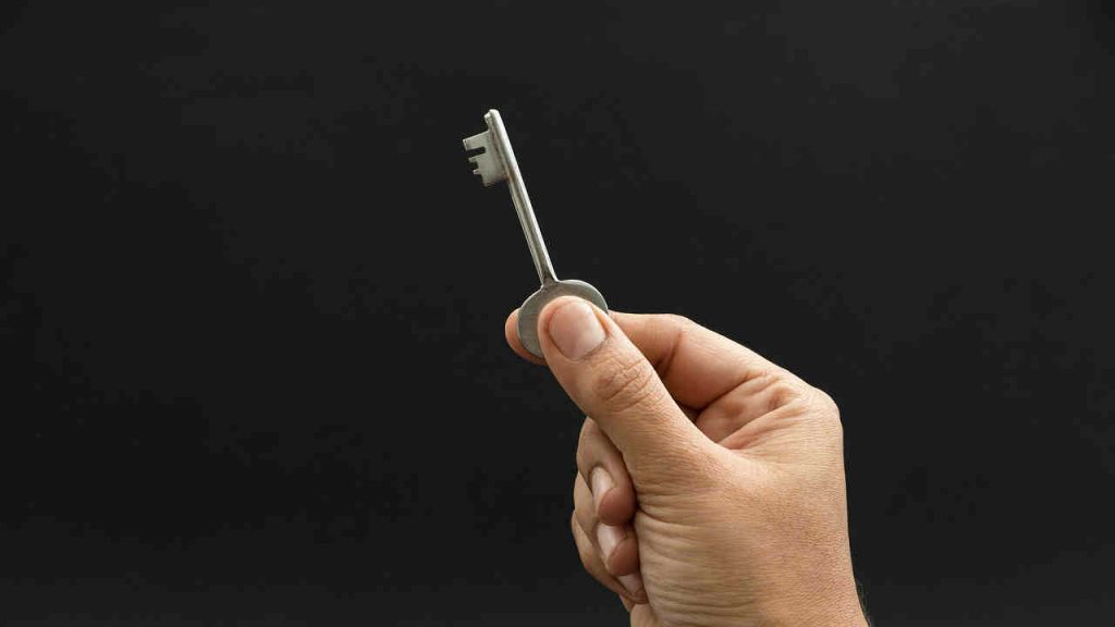 Mazzata per chi vive in affitto, introdotta la tassa obbligatoria: pagate 3.000 euro tutti | Non bastava l’inflazione