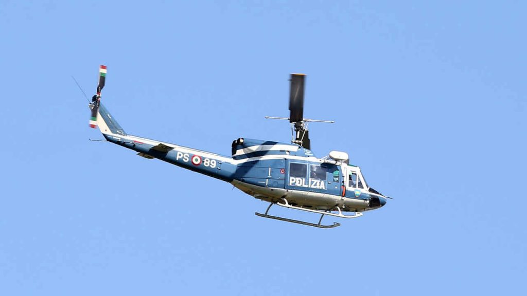 Caos a Palermo, aggressione in pieno centro: “Stanno accadendo cose inenarrabili” | Costretti a chiudersi nel locale