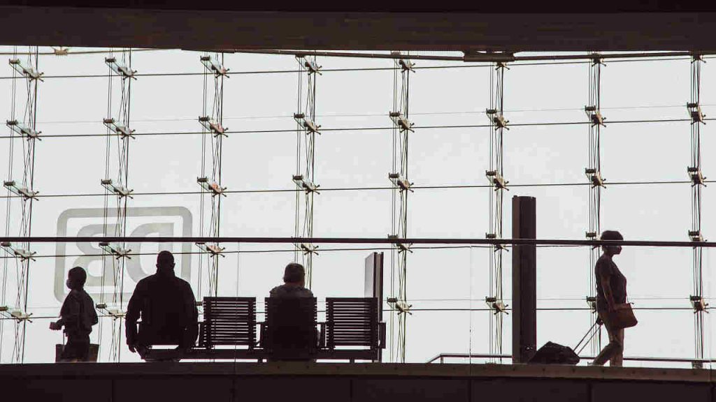 Ufficiale, istituita la Banca SSF: entri e ti pagano così su due piedi | C’è chi ha intascato 1 milione così