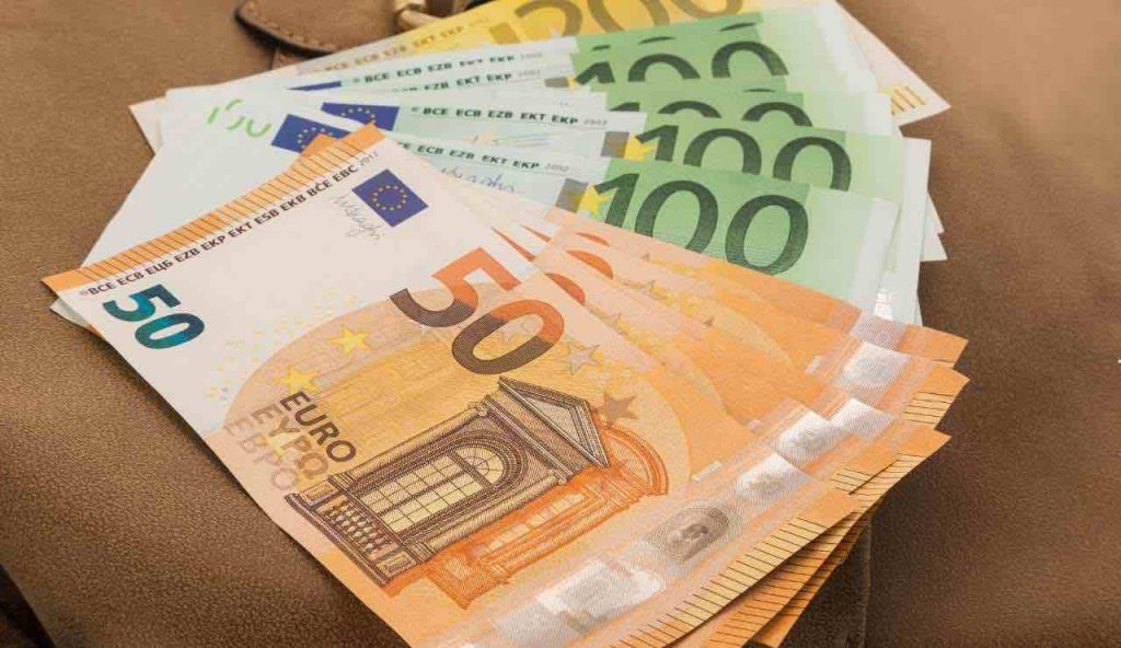 “Diamo 135 milioni a chi lavora qui”: la Sicilia ha deciso di premiare i suoi cittadini