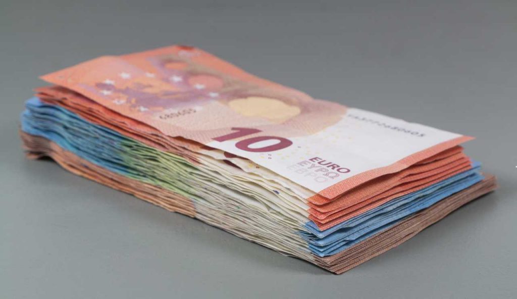 Ufficiale Sicilia, 126 milioni di euro a chi cambia lavoro | Vi arricchite senza troppi sforzi così