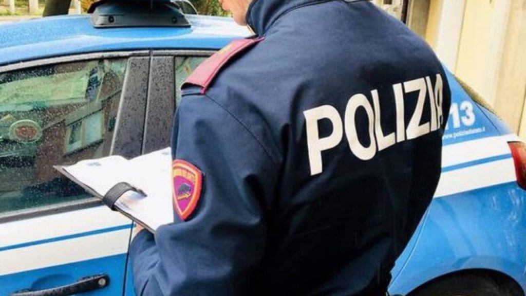 “Agente si è rotta la mia auto”, 3 anni di reclusione: vietatissimo dalla legge | Dovete prestare massima attenzione