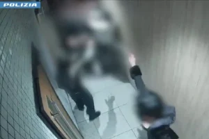 Pestaggio ai danni di tre ragazzi per motivi legati all’orientamento sessuale. I fatti risalgono...