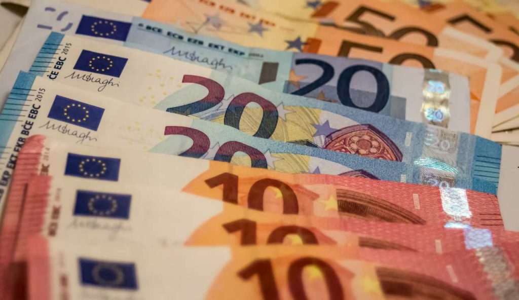 Lavoro, ma quali medici e notai: i professionisti più cercati in Italia sono solo loro | Basta la licenza media